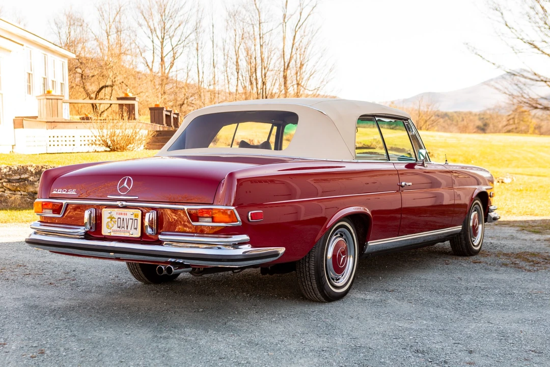 1970 Mercedes-Benz W111 Cabriolet - Image 6 of 31