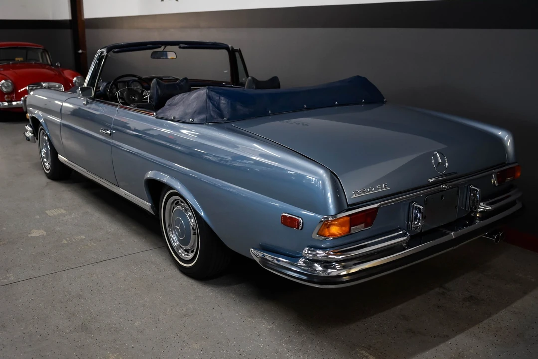 1970 Mercedes-Benz W111 Cabriolet - Image 10 of 31
