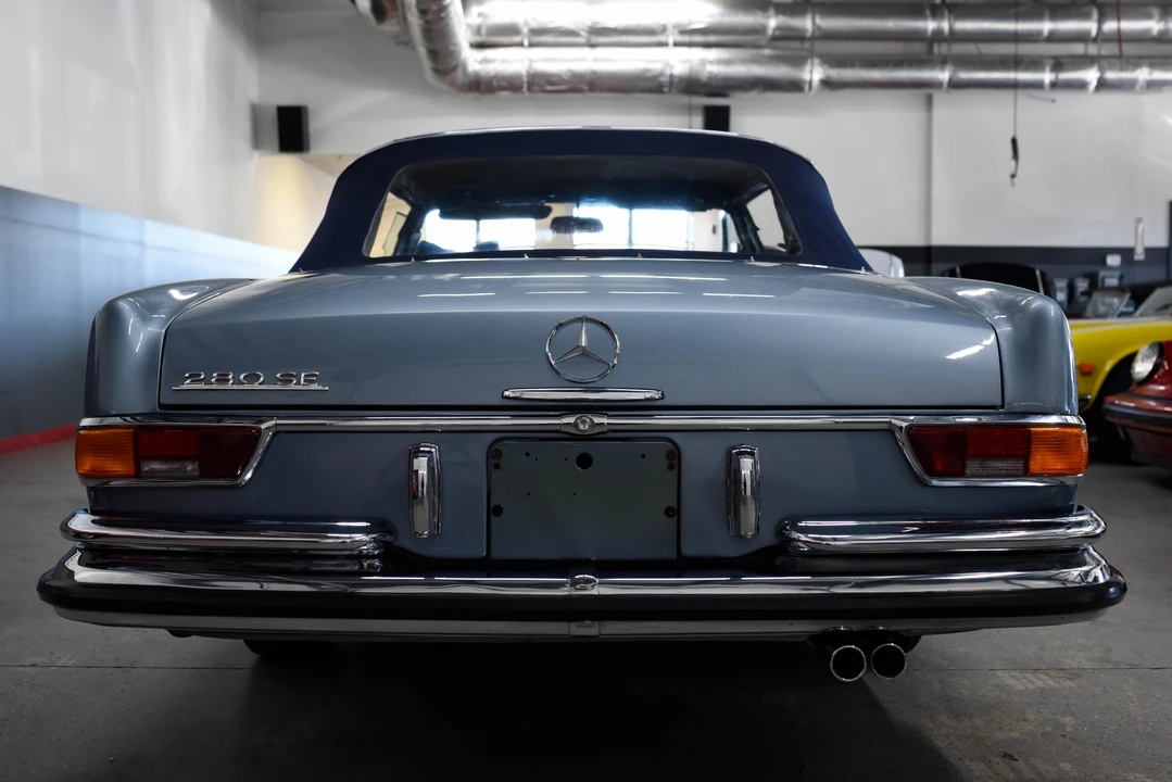 1970 Mercedes-Benz W111 Cabriolet - Image 24 of 31
