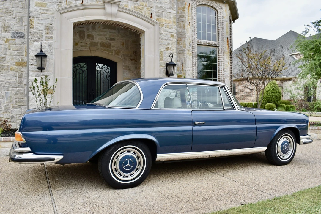 1970 Mercedes-Benz W111 Coupe - Image 11 of 31