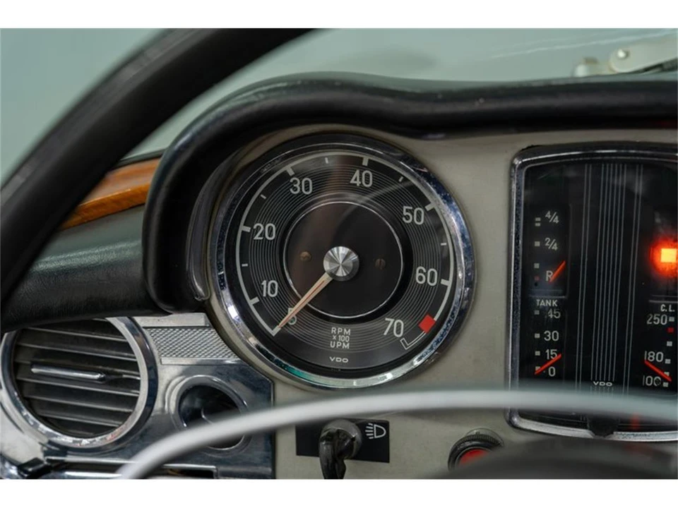 1970 Mercedes-Benz W113 SL-Class - Image 14 of 31