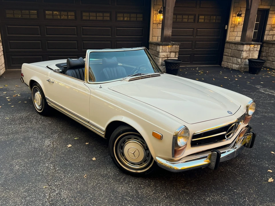 1970 Mercedes-Benz W113 SL-Class - Image 16 of 31