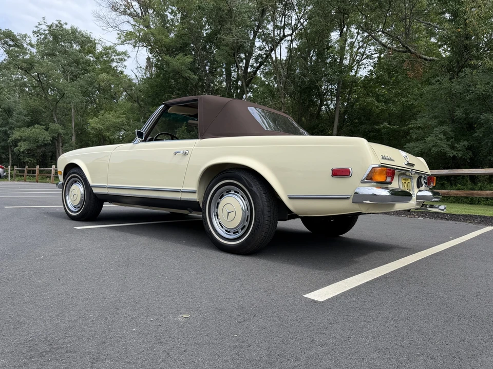 1970 Mercedes-Benz W113 SL-Class - Image 17 of 31