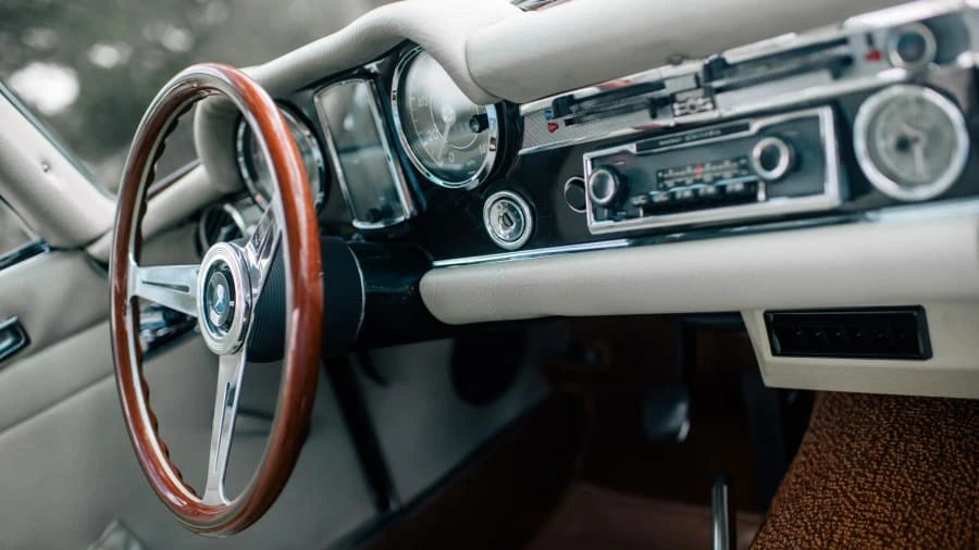 1970 Mercedes-Benz W113 SL-Class - Image 9 of 12