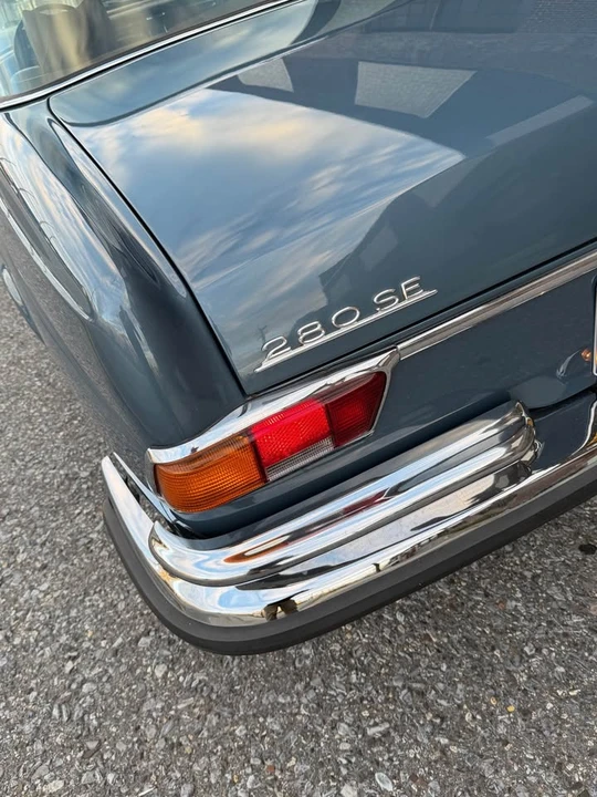 1970 Mercedes-Benz W111 280SE 3.5 Cabriolet - Image 5 of 20