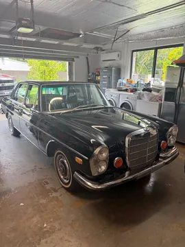 1970 Mercedes-Benz 300 SE Sedan 4D