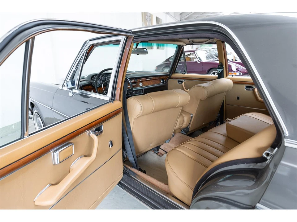 1970 Mercedes-Benz W108 & W109 - Image 16 of 29