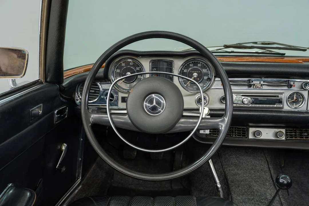 1970 Mercedes-Benz W113 SL-Class - Image 13 of 31