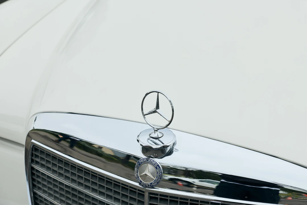 1970 Mercedes-Benz W111 280SE 3.5 Coupe - Image 13 of 31