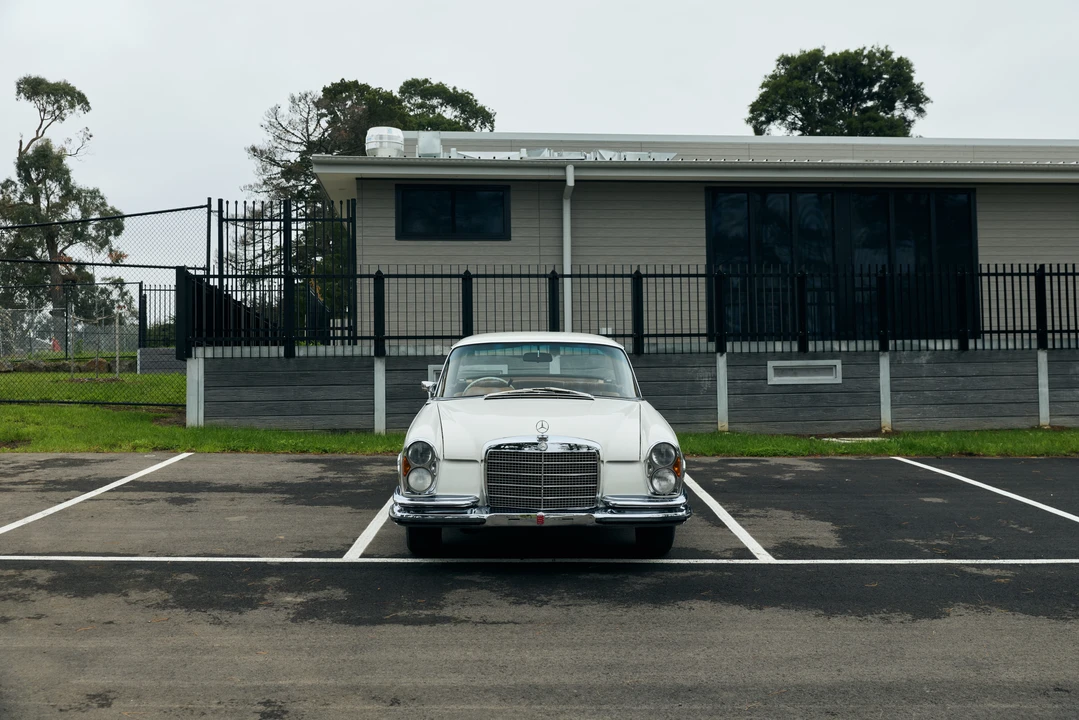 1970 Mercedes-Benz W111 280SE 3.5 Coupe - Image 10 of 31