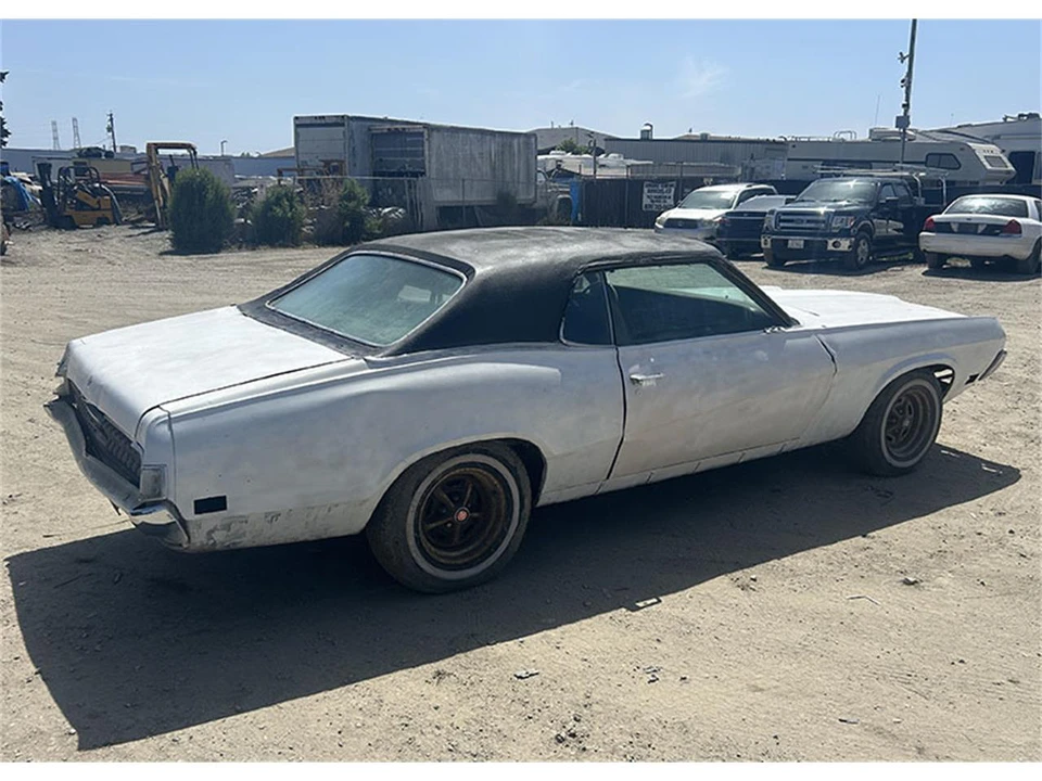1970 Mercury Cougar 1st Gen - Image 8 of 13