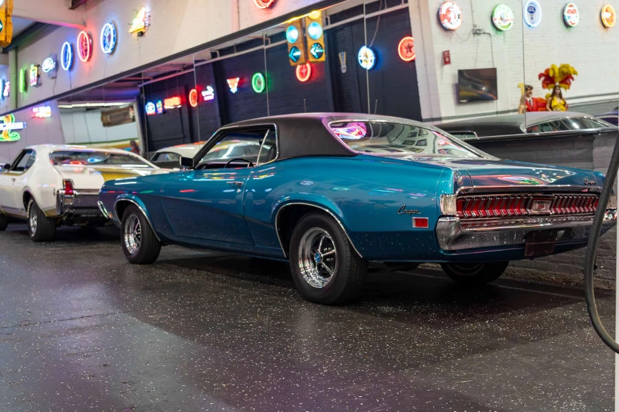 1970 Mercury Cougar 1st Gen - Image 2 of 18