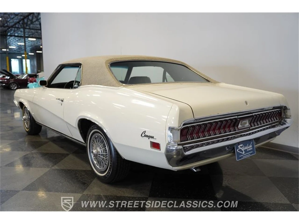 1970 Mercury Cougar 1st Gen - Image 9 of 31