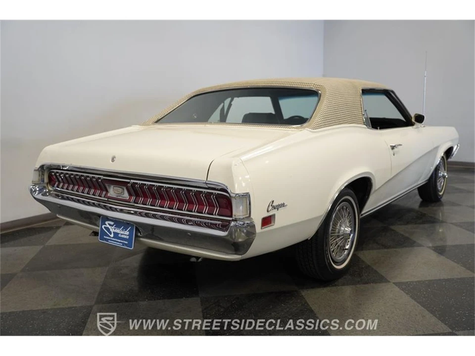 1970 Mercury Cougar 1st Gen - Image 11 of 31
