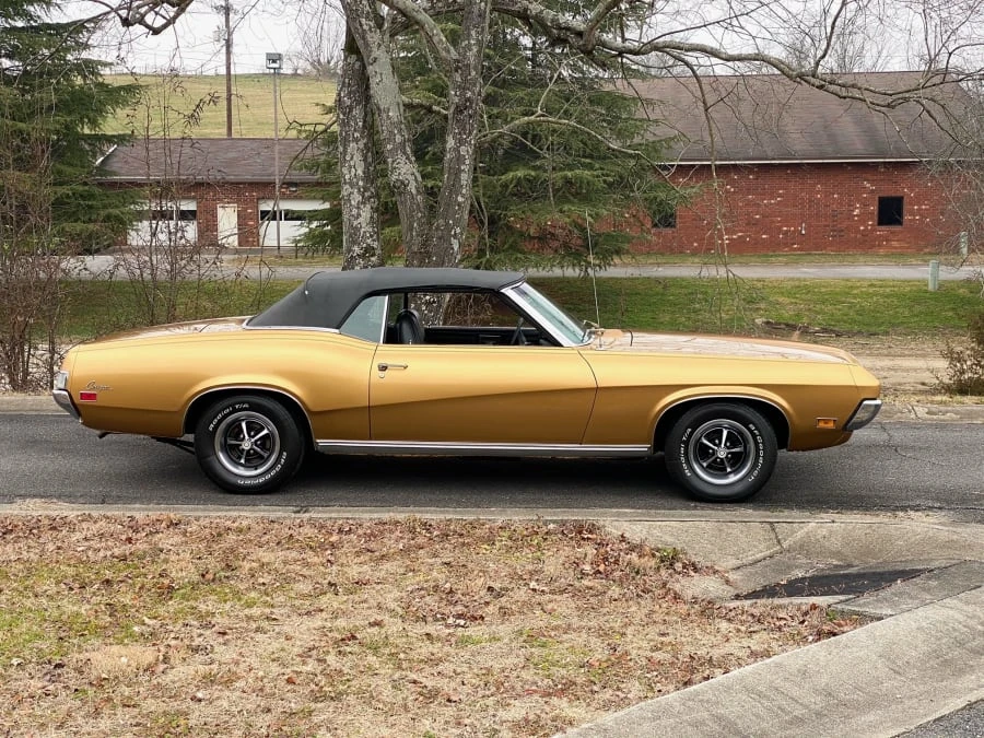 1970 Mercury Cougar 1st Gen - Image 2 of 12