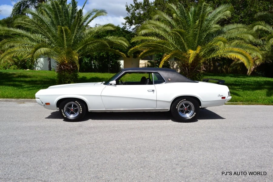 1970 Mercury Cougar 1st Gen - Image 2 of 9