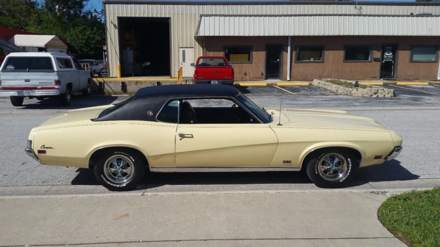 1970 Mercury Cougar 1st Gen - Image 2 of 9
