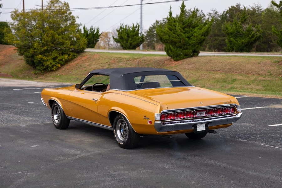 1970 Mercury Cougar 1st Gen - Image 12 of 31