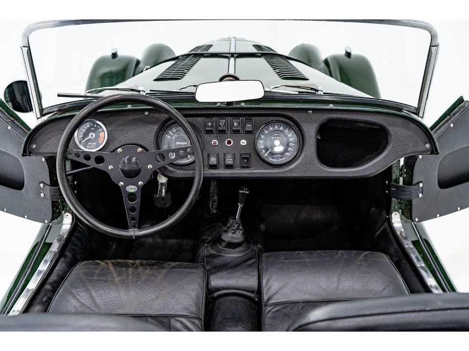 1970 Morgan Plus 8 - Image 11 of 31