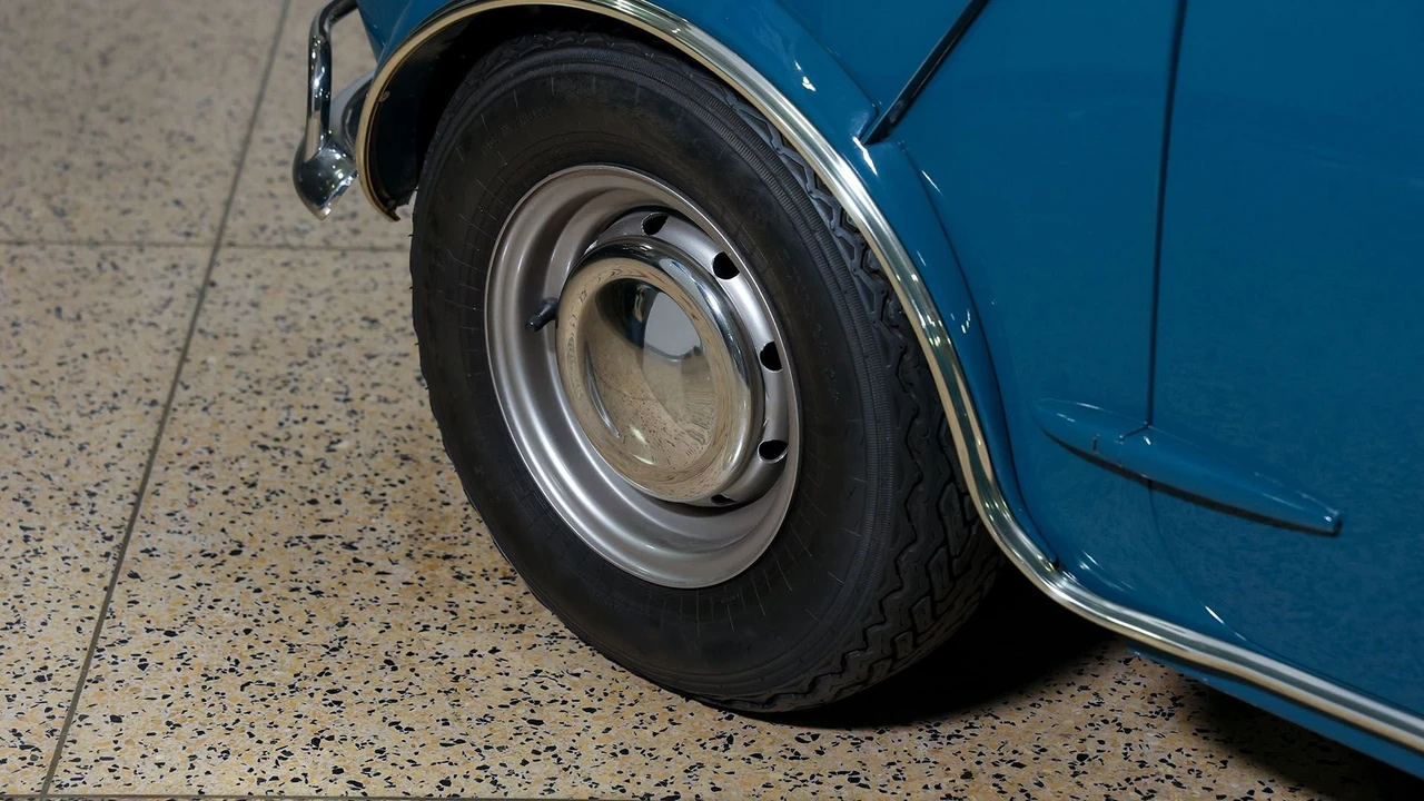 1970 Morris Minor - Image 15 of 31