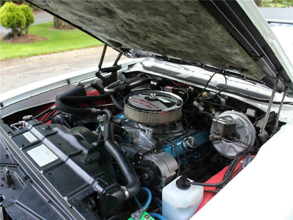1970 Oldsmobile Cutlass 3rd Gen - Image 3 of 5