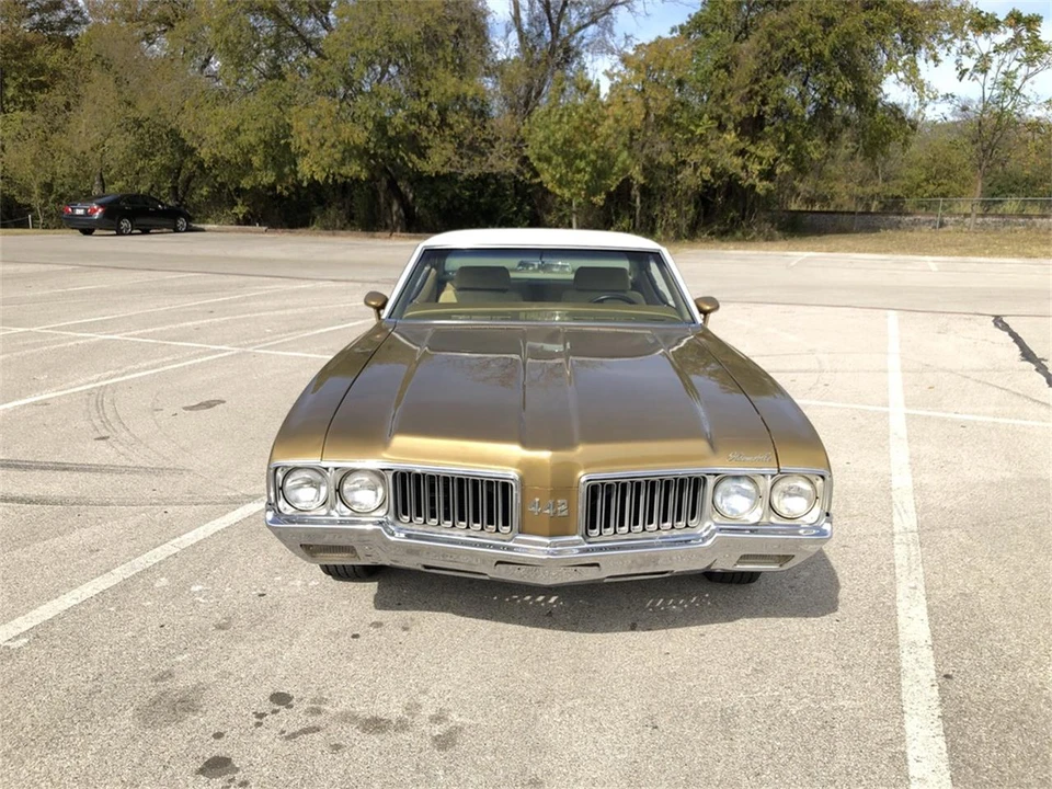 1970 Oldsmobile 442 2nd Gen - Image 2 of 9