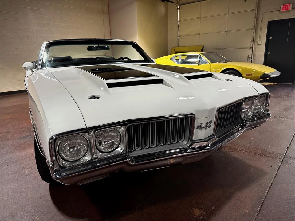 1970 Oldsmobile 442 2nd Gen - Image 16 of 31