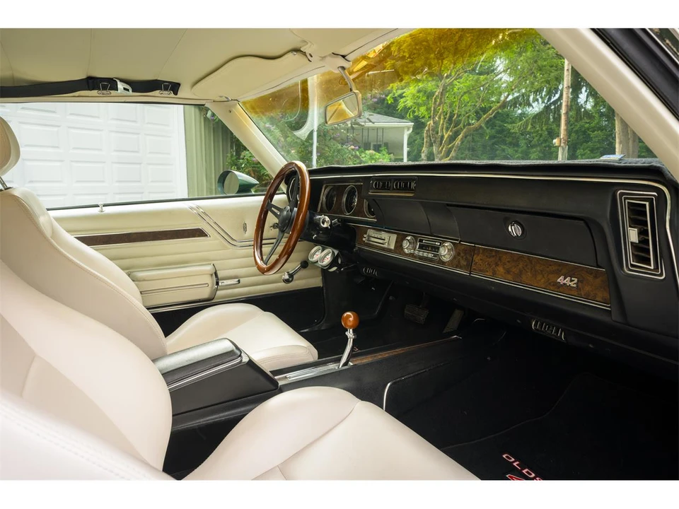 1970 Oldsmobile 442 2nd Gen - Image 16 of 31