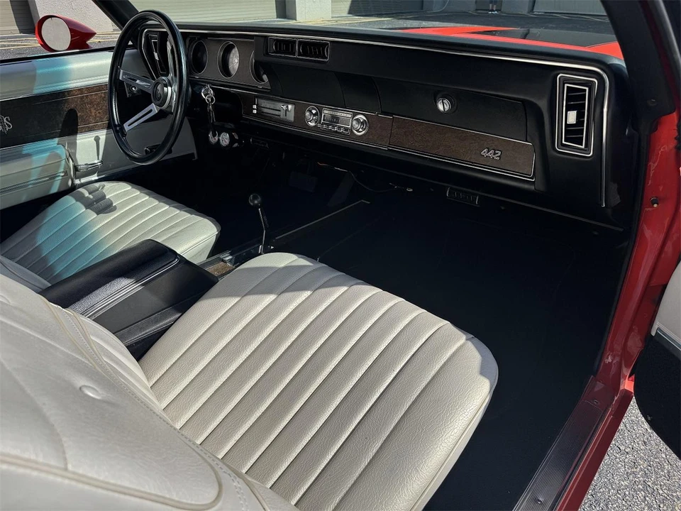 1970 Oldsmobile 442 2nd Gen - Image 15 of 31