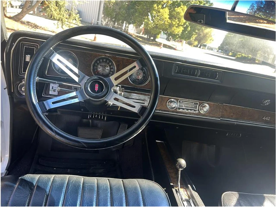1970 Oldsmobile 442 2nd Gen - Image 25 of 31