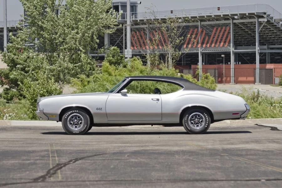 1970 Oldsmobile 442 2nd Gen - Image 2 of 12