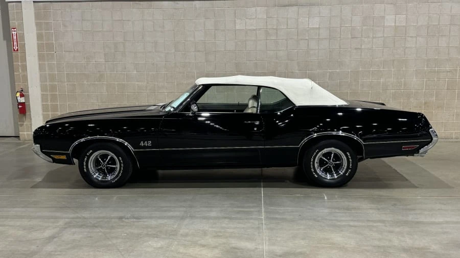1970 Oldsmobile 442 2nd Gen - Image 2 of 15