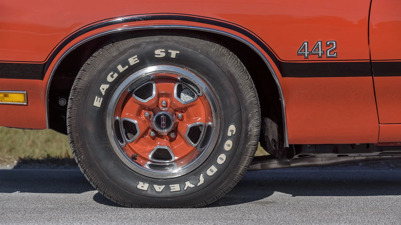 1970 Oldsmobile 442 2nd Gen - Image 9 of 31