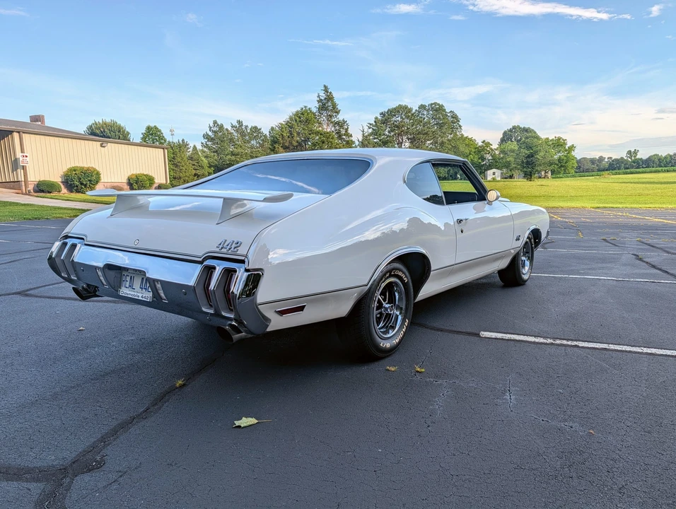 1970 Oldsmobile 442 2nd Gen - Image 8 of 31