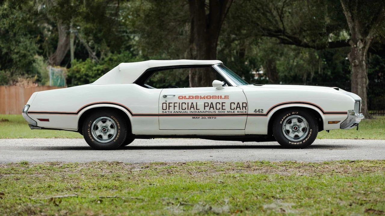 1970 Oldsmobile 442 2nd Gen - Image 2 of 31