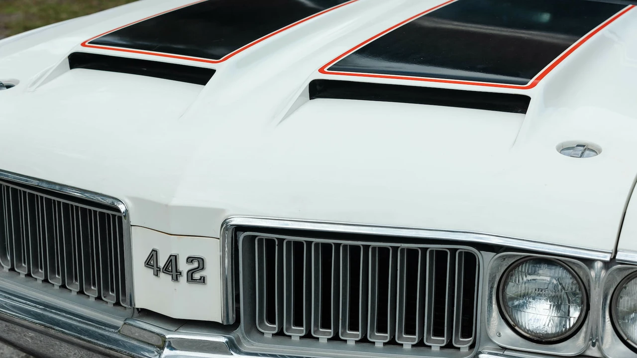 1970 Oldsmobile 442 2nd Gen - Image 9 of 31