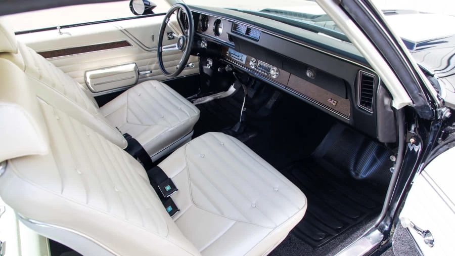 1970 Oldsmobile 442 W-30 2nd Gen - Image 5 of 20