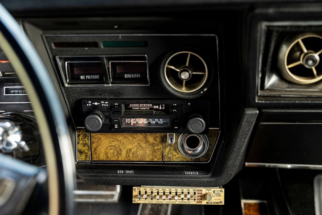 1970 Oldsmobile Toronado - Image 2 of 26