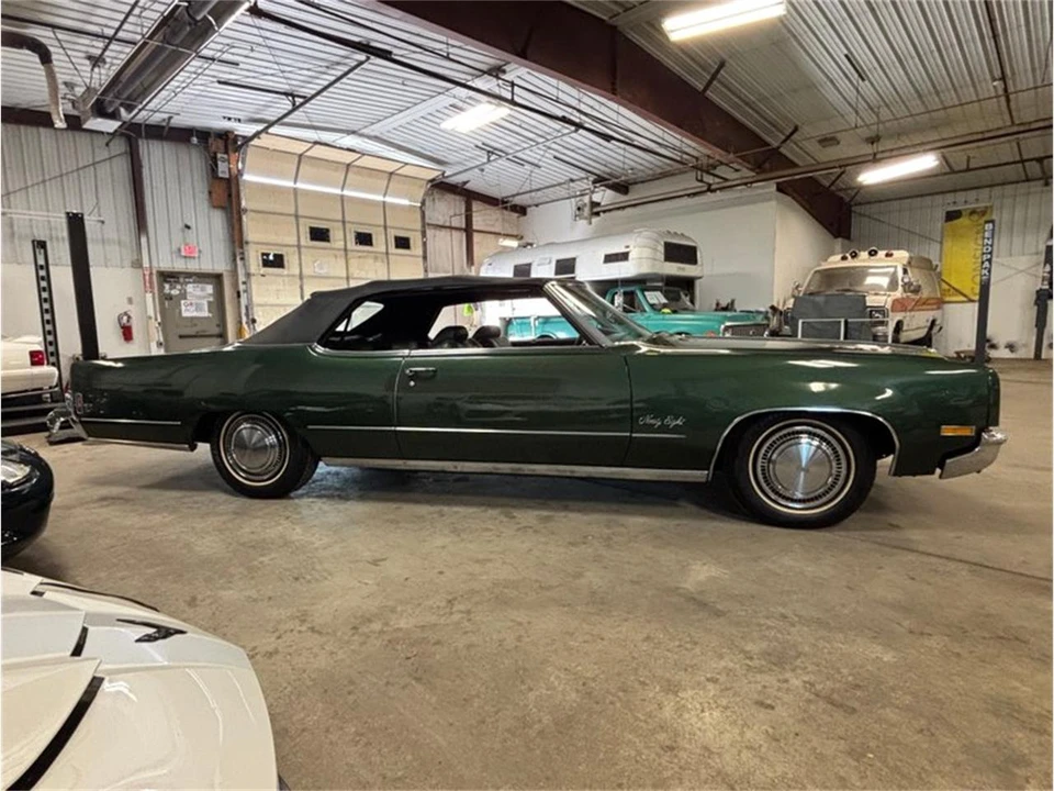 1970 Oldsmobile 98 - Image 7 of 31