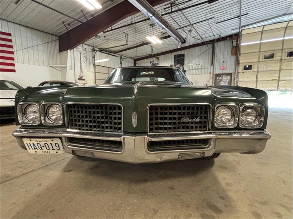 1970 Oldsmobile 98 - Image 9 of 31