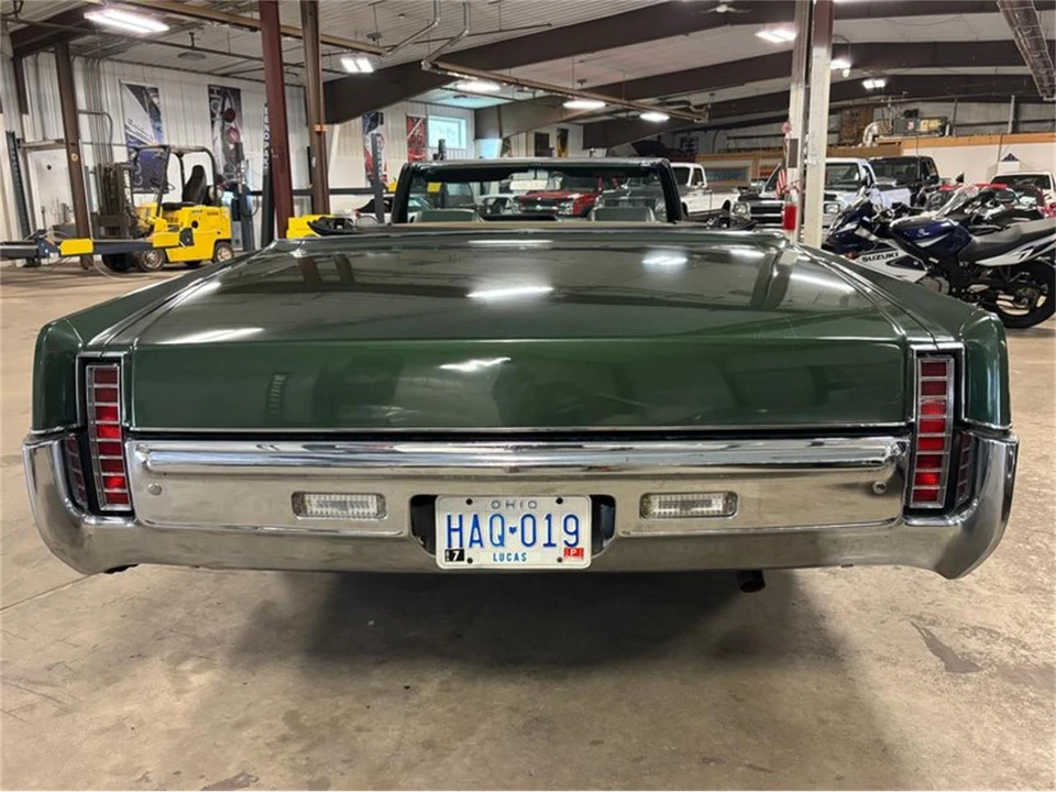 1970 Oldsmobile 98 - Image 30 of 31