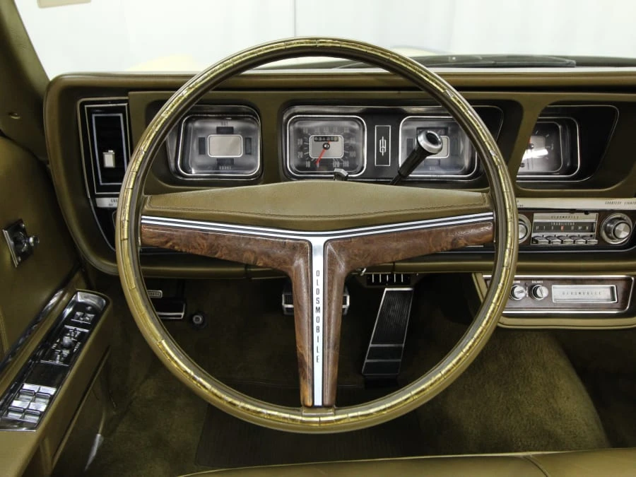 1970 Oldsmobile 98 - Image 24 of 31