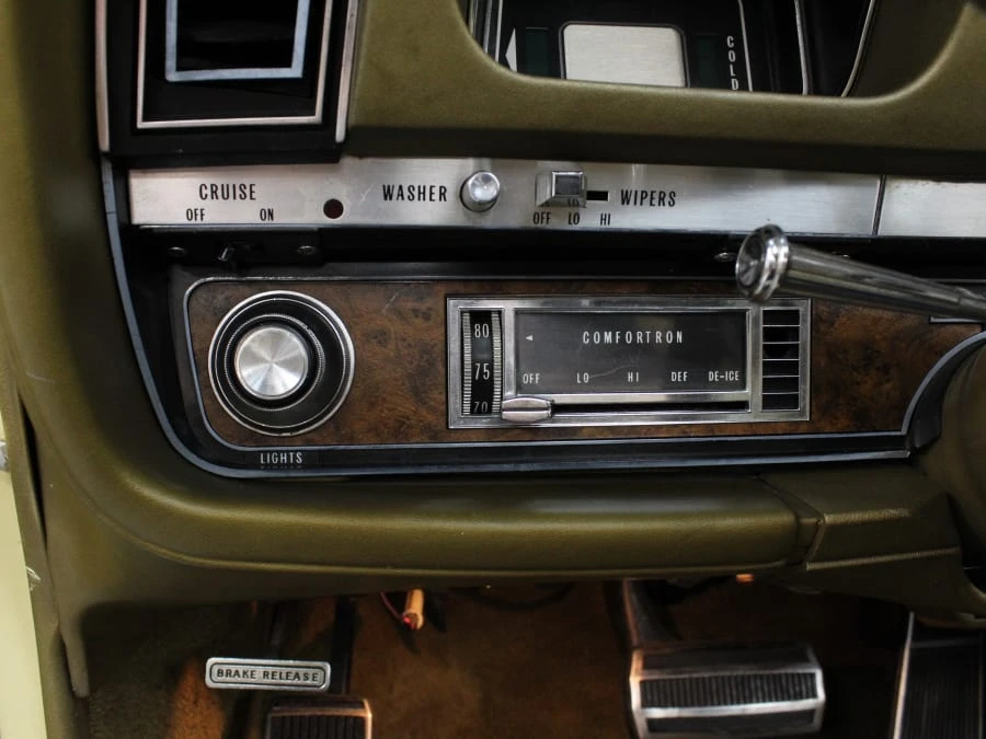 1970 Oldsmobile 98 - Image 28 of 31