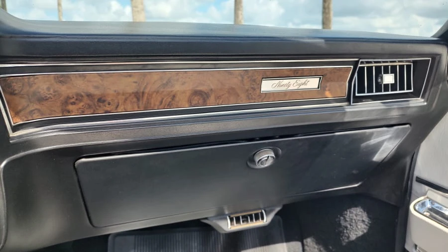 1970 Oldsmobile 98 - Image 7 of 26