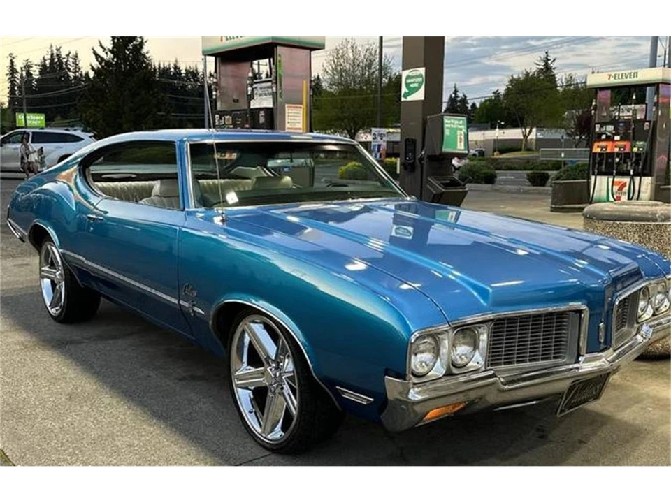 1970 Oldsmobile Cutlass 3rd Gen - Image 2 of 8