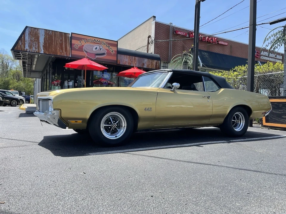 1970 Oldsmobile Cutlass 3rd Gen - Image 2 of 21