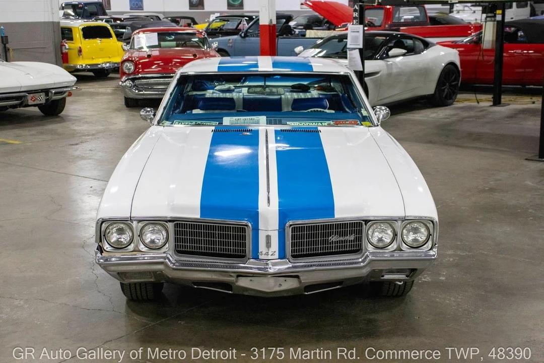 1970 Oldsmobile Cutlass 3rd Gen - Image 11 of 12