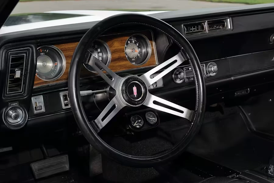 1970 Oldsmobile Cutlass 3rd Gen - Image 16 of 26
