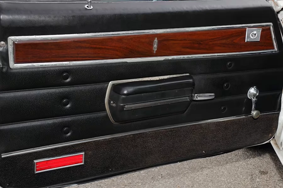 1970 Oldsmobile Cutlass 3rd Gen - Image 18 of 26