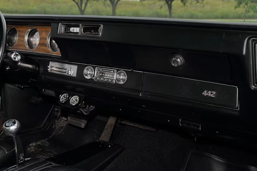 1970 Oldsmobile Cutlass 3rd Gen - Image 17 of 26